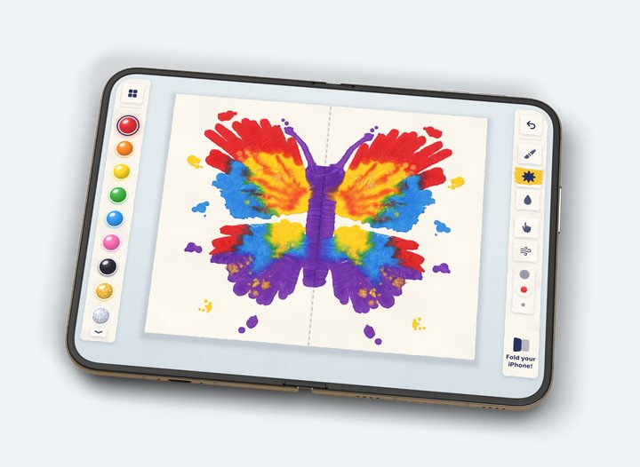iPhone Duo opened: the butterfly print